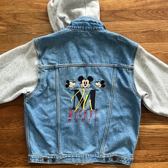 Vintage Style Mickey Mouse Hooded Denim Jacket - Picture 5 of 8